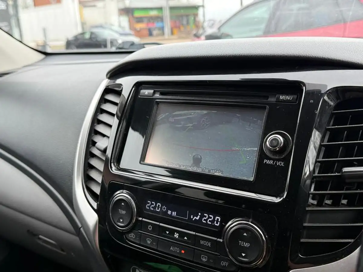 2018-mitsubishi-l200-24di-d-titan-eu6-big-5