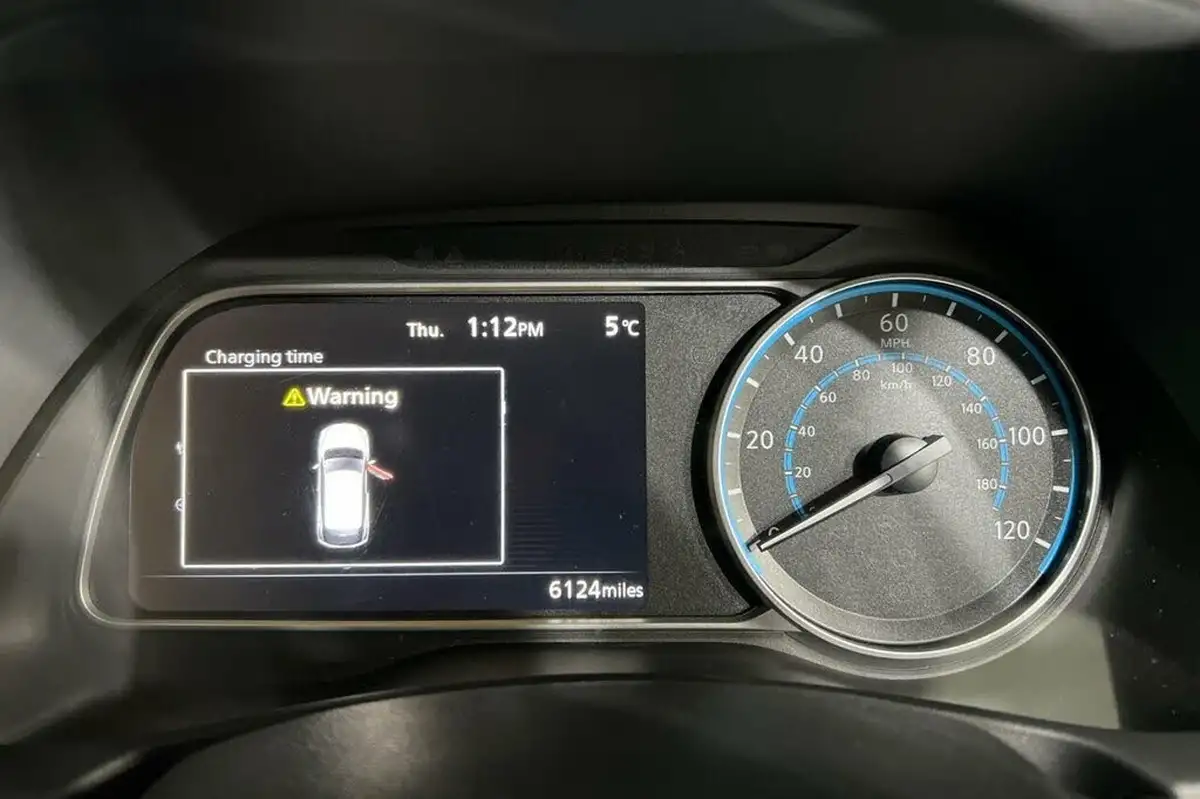 2024-nissan-leaf-e-n-connecta-39kwh-big-10