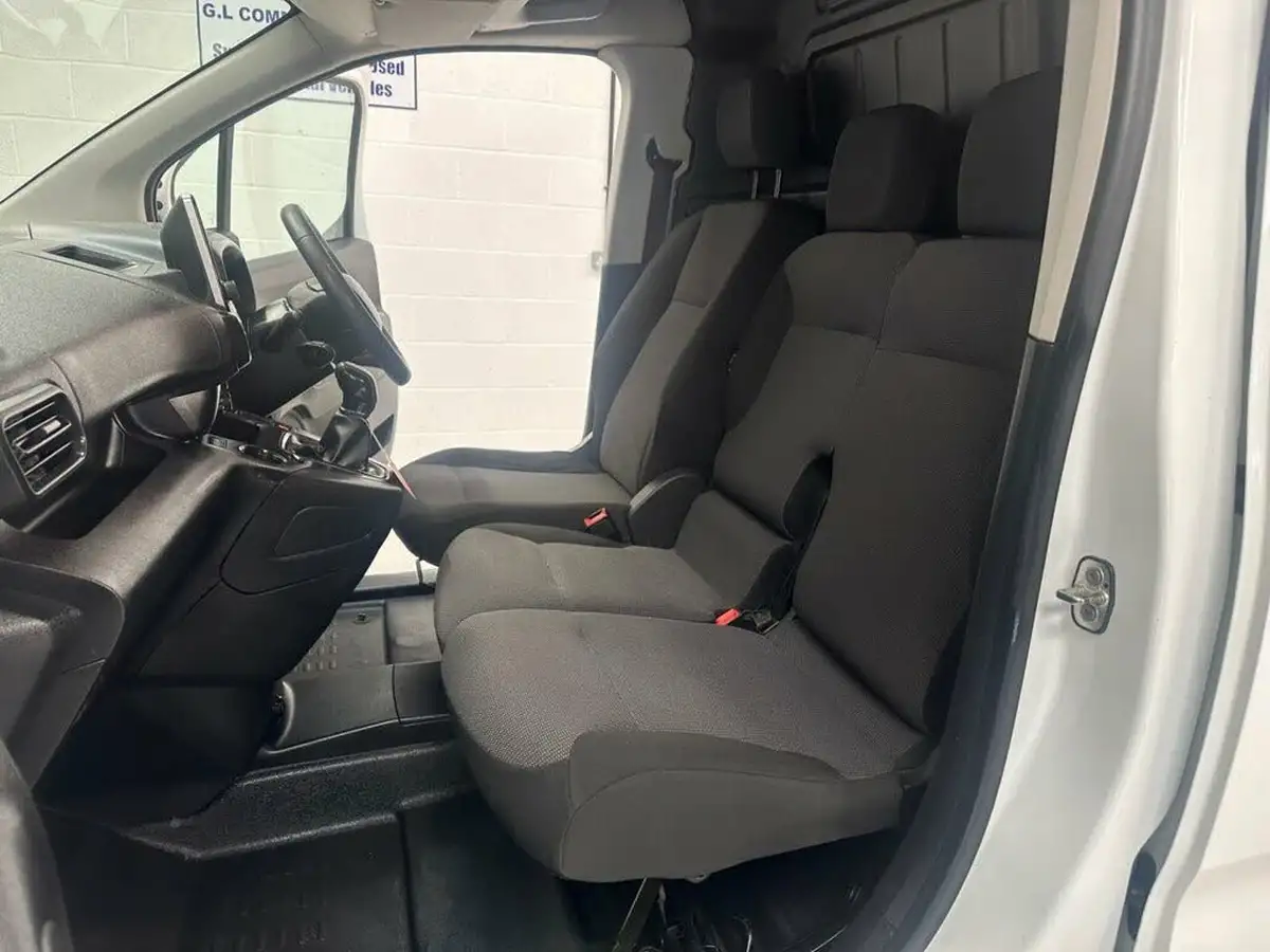 2020-citroen-berlingo-15bluehdi-1000-enterprise-100pseu6dt-e-ss-panel-big-12