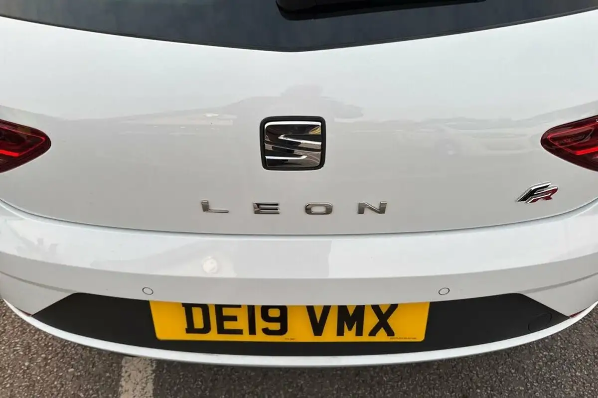 2019-seat-leon-15-tsi-evo-fr-sport-150ps-hatchback-dsg-big-26