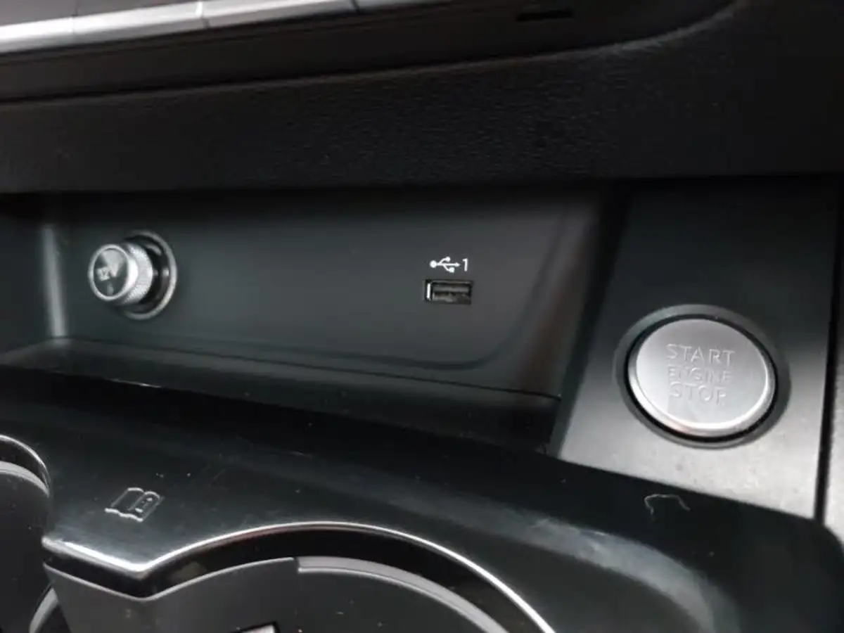 2020-audi-a4-20-35-tfsi-black-edition-big-17