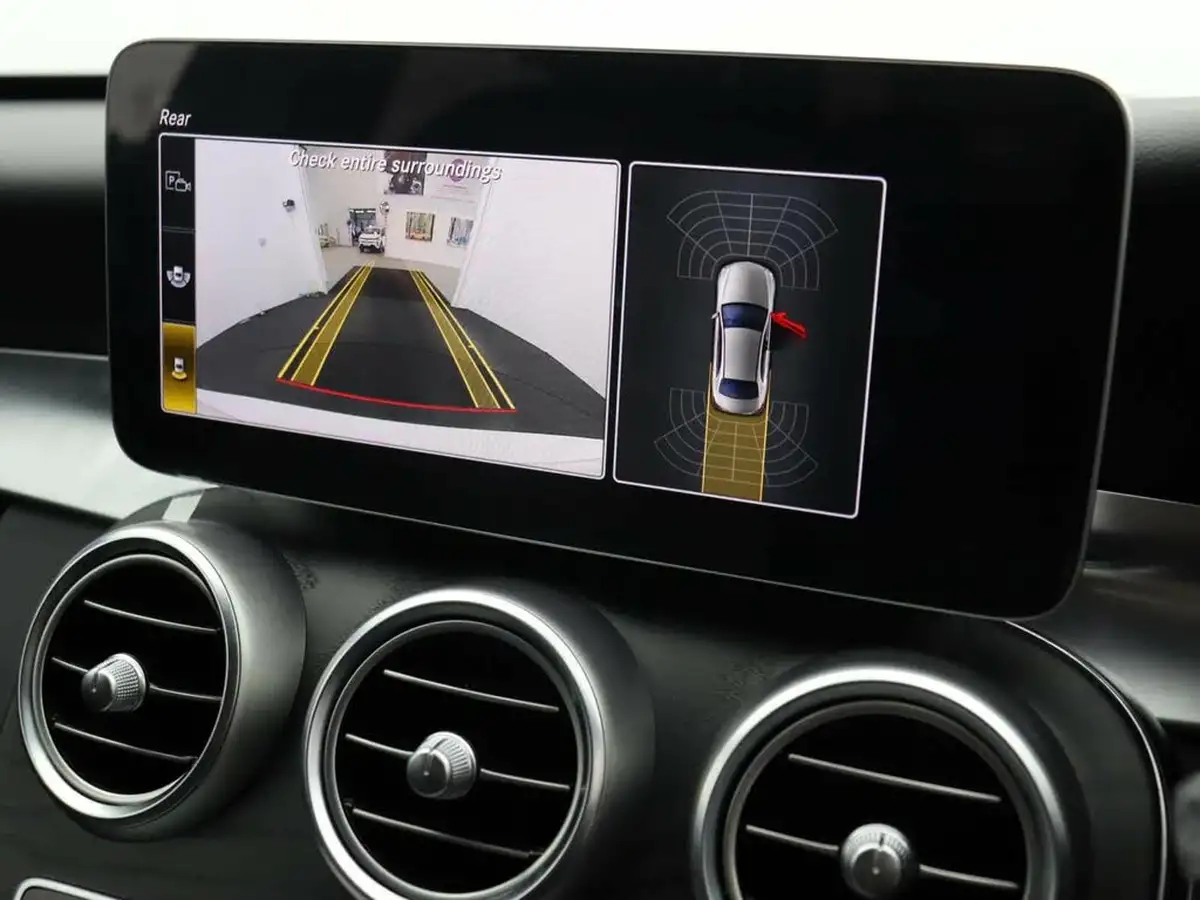 2021-mercedes-benz-c-class-20-c300-amg-line-edition-premium-saloon-4d-big-20