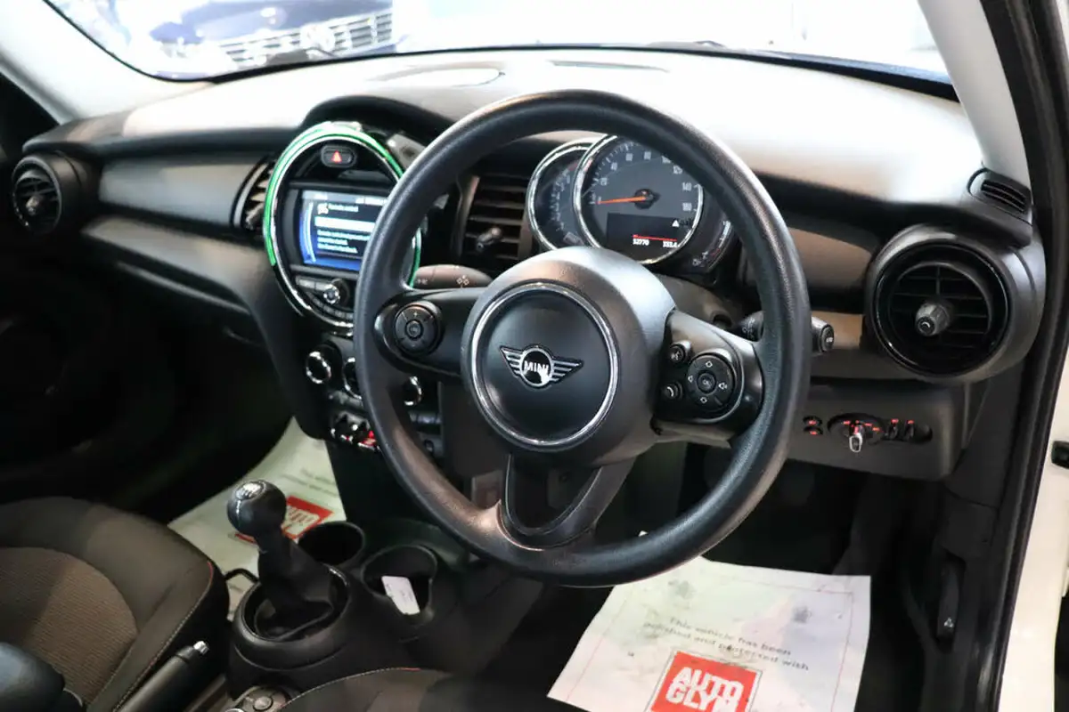 2019-mini-cooper-15-one-classic-101bhp-5d-big-15