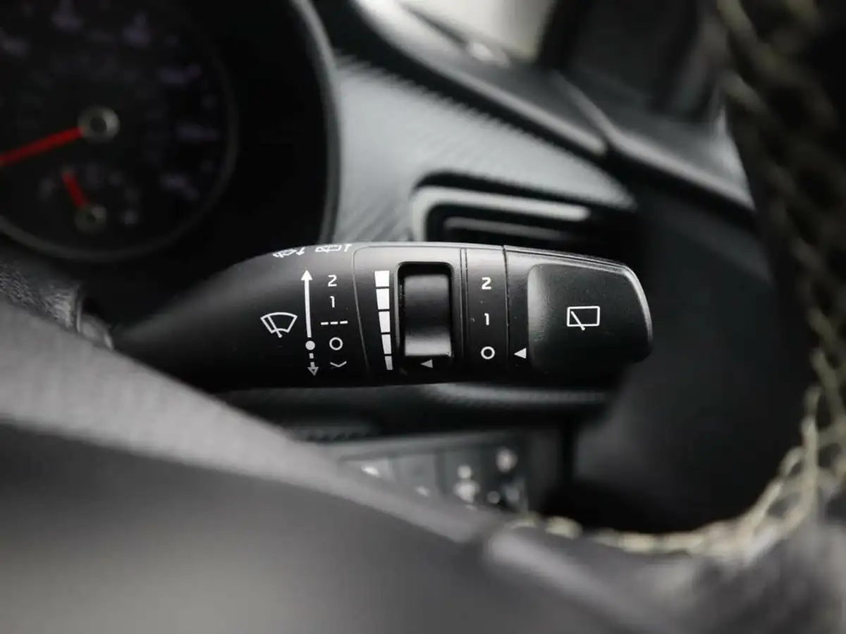 2021-kia-stonic-10-t-gdi-gt-line-big-24