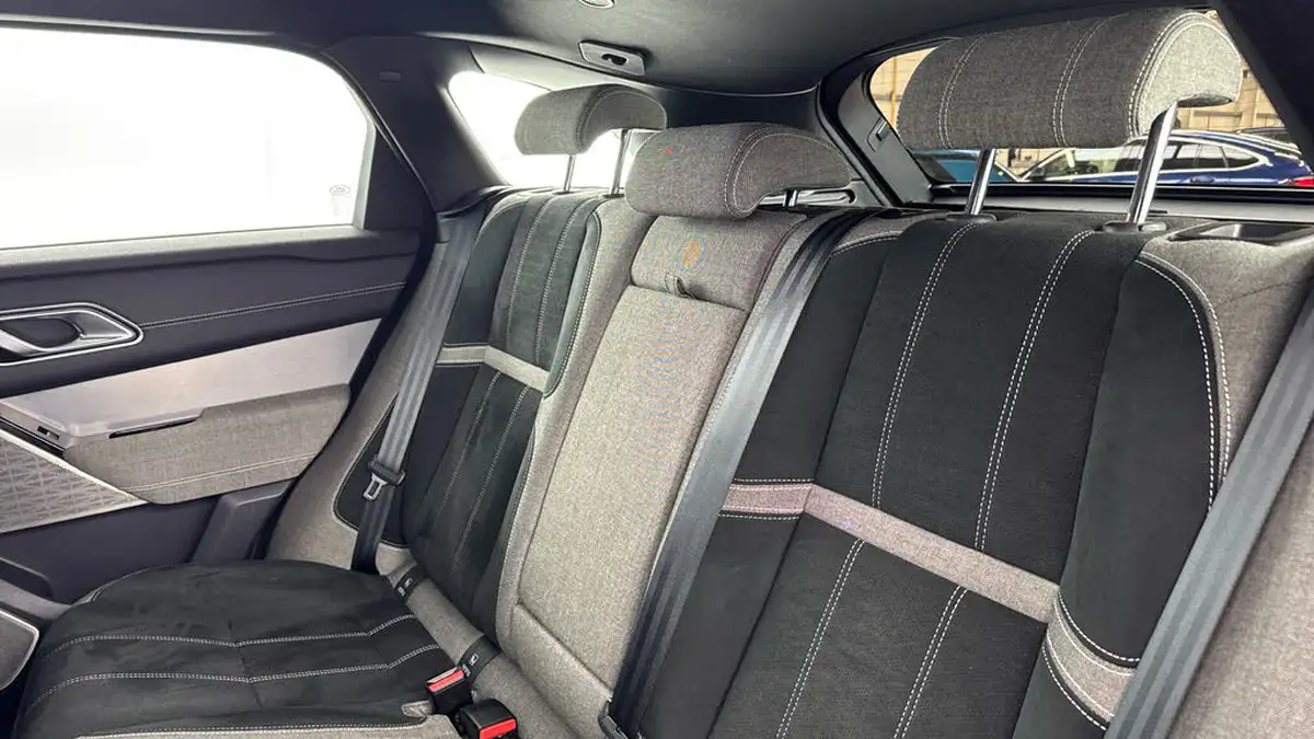 2021-land-rover-range-rover-velar-20-p400e-r-dynamic-hse-big-13