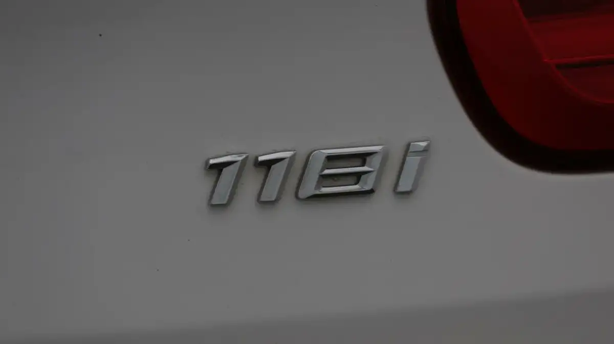 2019-bmw-1-series-15-118i-sport-138bhp-5d-big-20