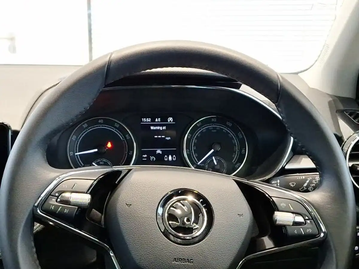 2022-skoda-fabia-10-tsi-se-l-110ps-hatchback-big-9