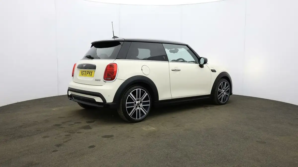 2021-mini-cooper-15-cooper-exclusive-hatchback-3d-auto-big-51