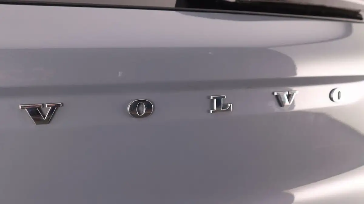 2022-volvo-xc40-e-twin-recharge-plus-big-20