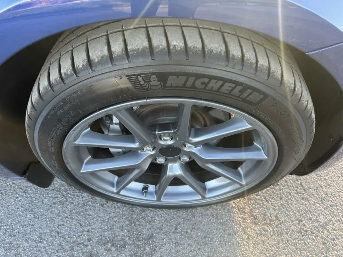 2022-tesla-model-3-e-rwd-big-31