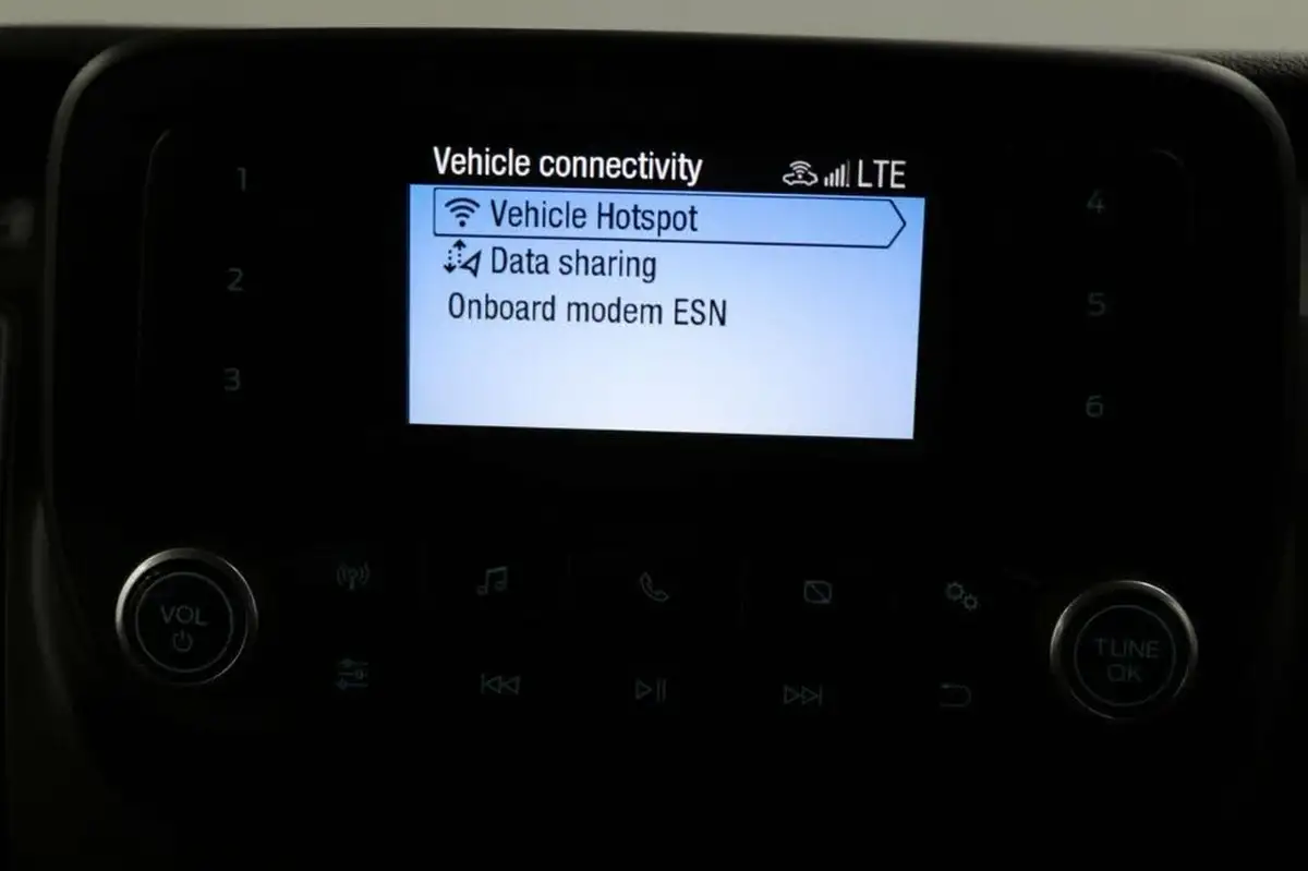 2020-ford-transit-20tdci-350-l3h2-leader-130pseu6dt-panel-van-big-61