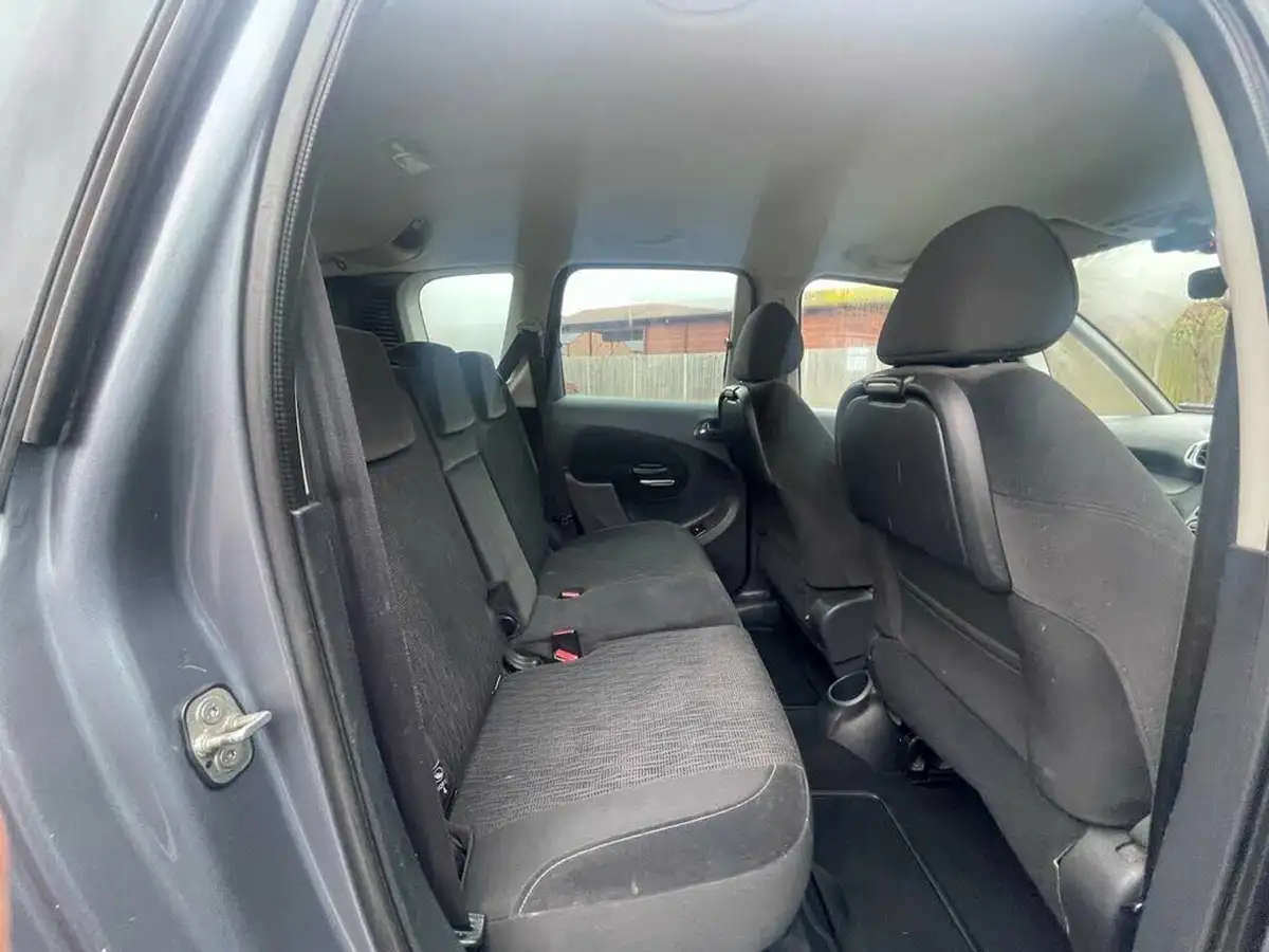 2011-citroen-c3-picasso-16td-exclusive-8v-110ps-big-17