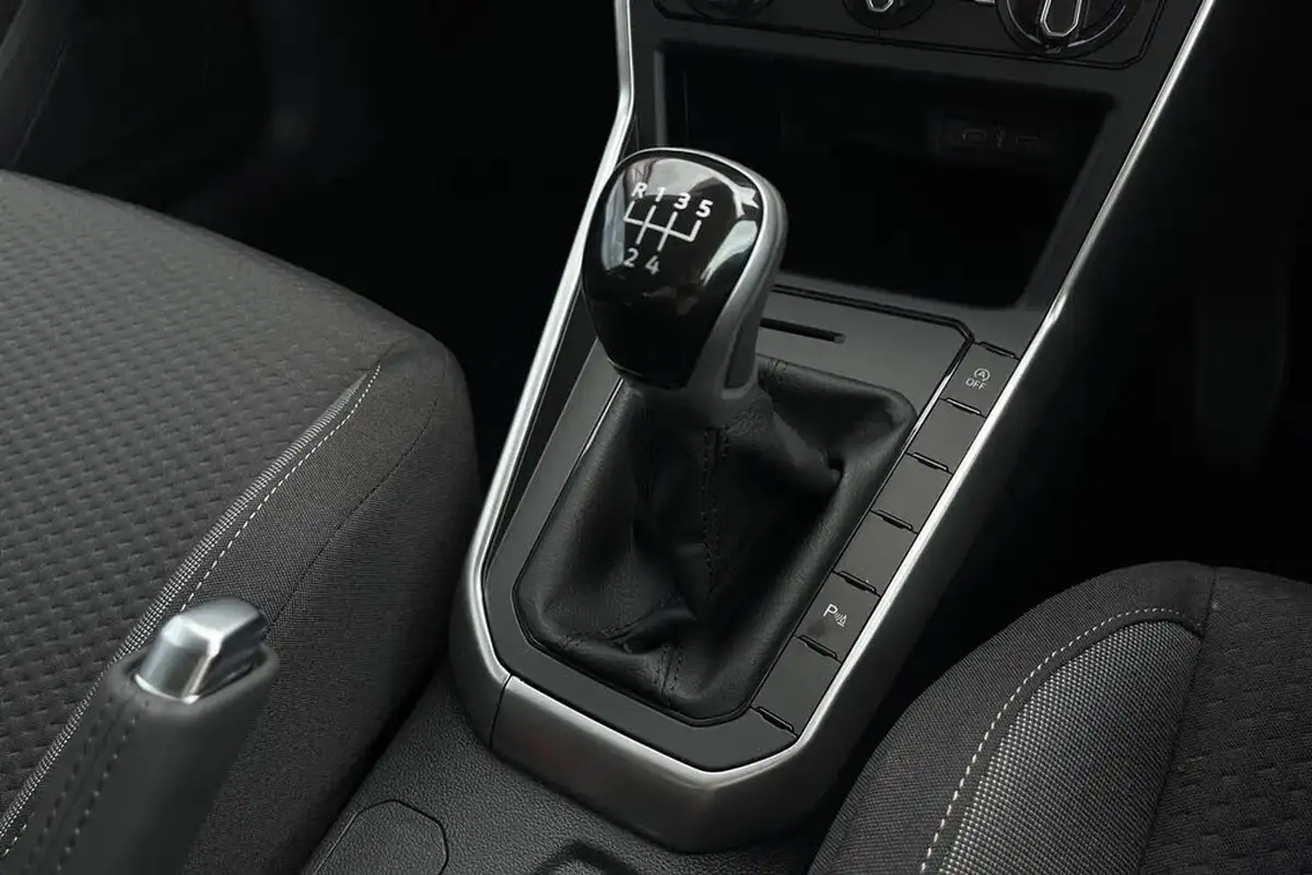 2024-volkswagen-polo-10-tsi-match-big-18