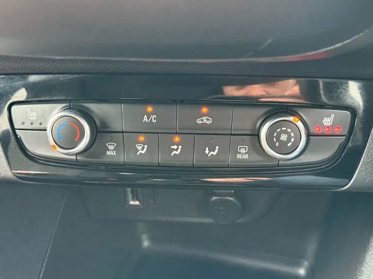 2021-vauxhall-corsa-12i-griffin-edition-big-31
