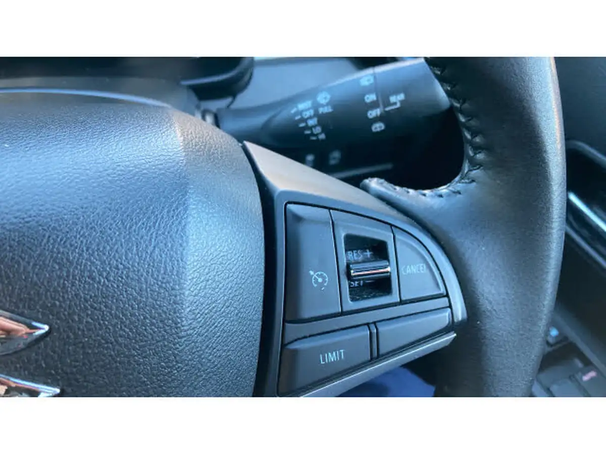 2021-suzuki-ignis-12-dualjet-sz5-big-39