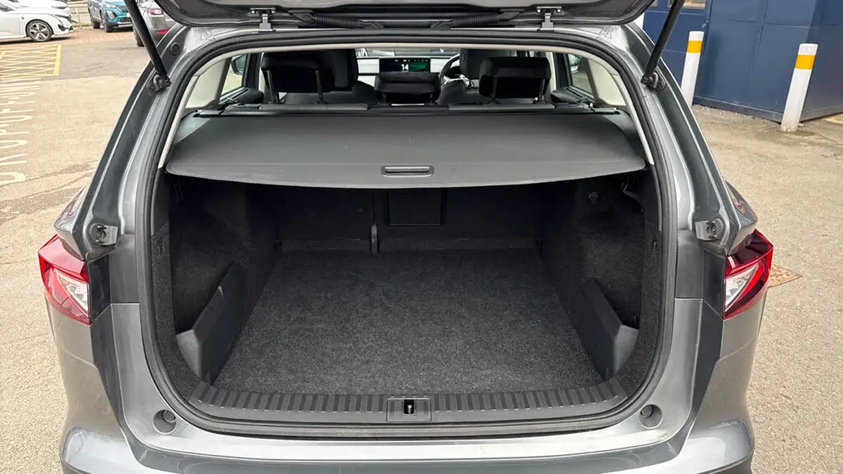 2022-skoda-enyaq-e-60-big-18