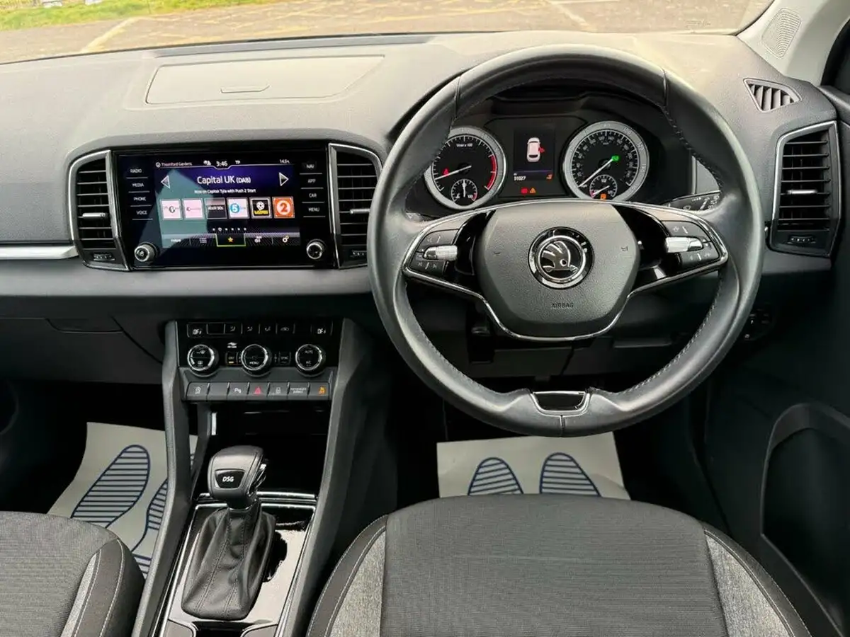2020-skoda-karoq-15-tsi-se-drive-dsg-big-14