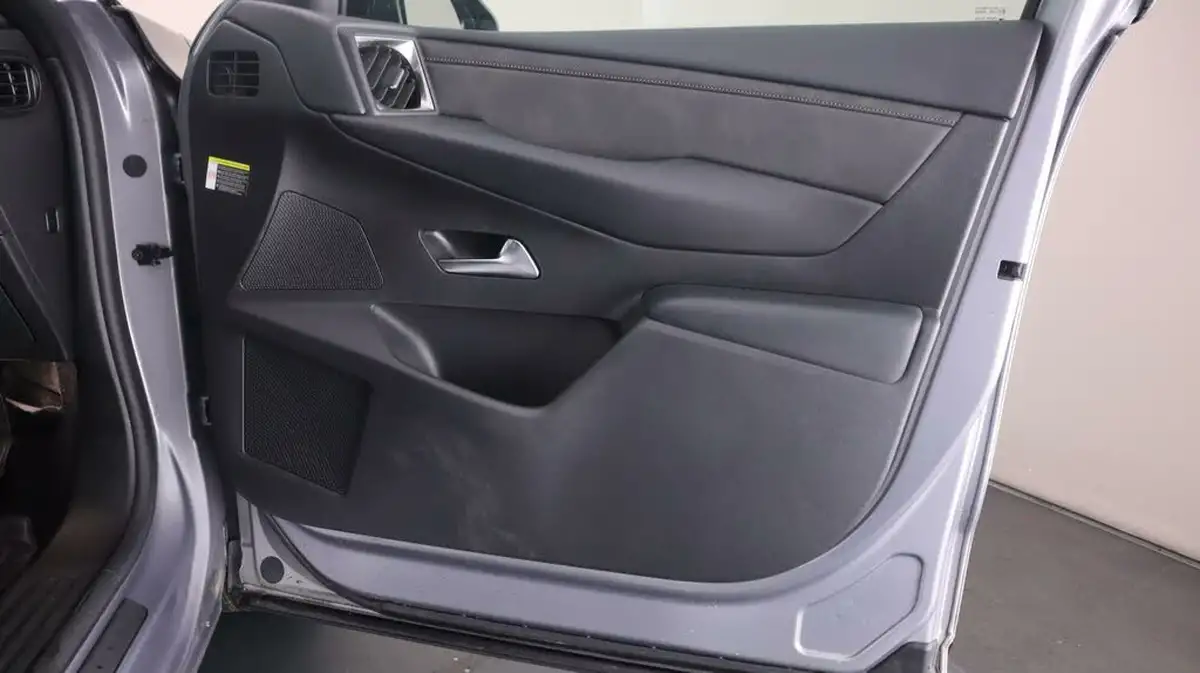 2020-ds-ds-3-crossback-e-tense-ultra-prestige-big-15