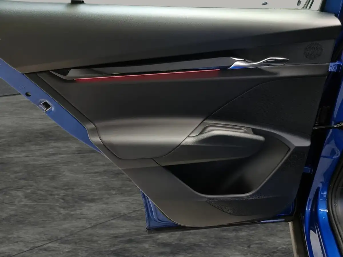 2022-skoda-enyaq-e-60-big-34