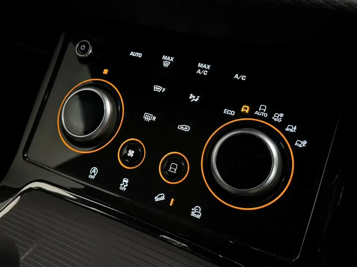 2019-land-rover-range-rover-evoque-20-p250-r-dynamic-s-big-37