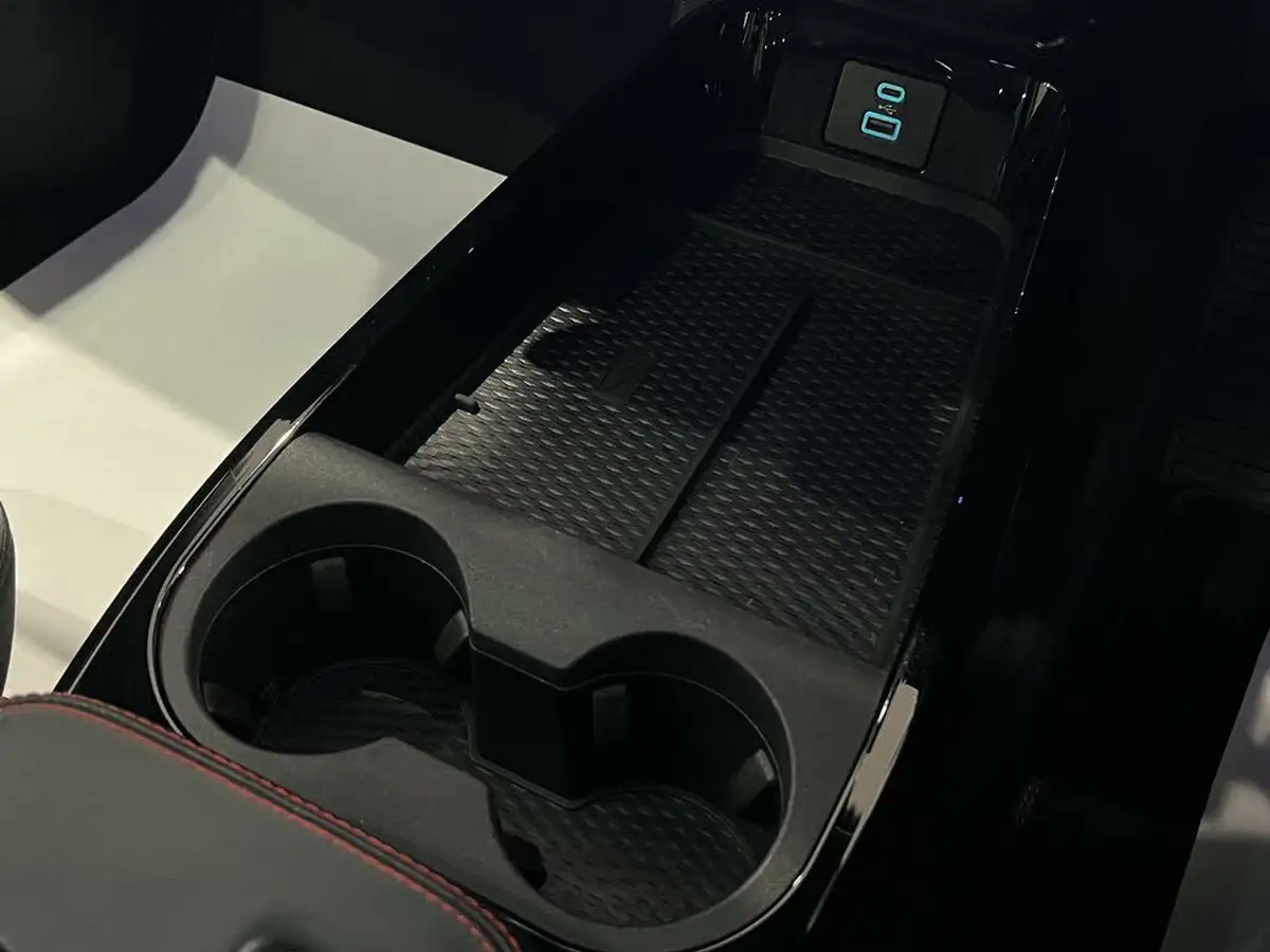 2021-ford-mustang-mach-e-e-extended-range-351ps-88kwh-awd-big-53