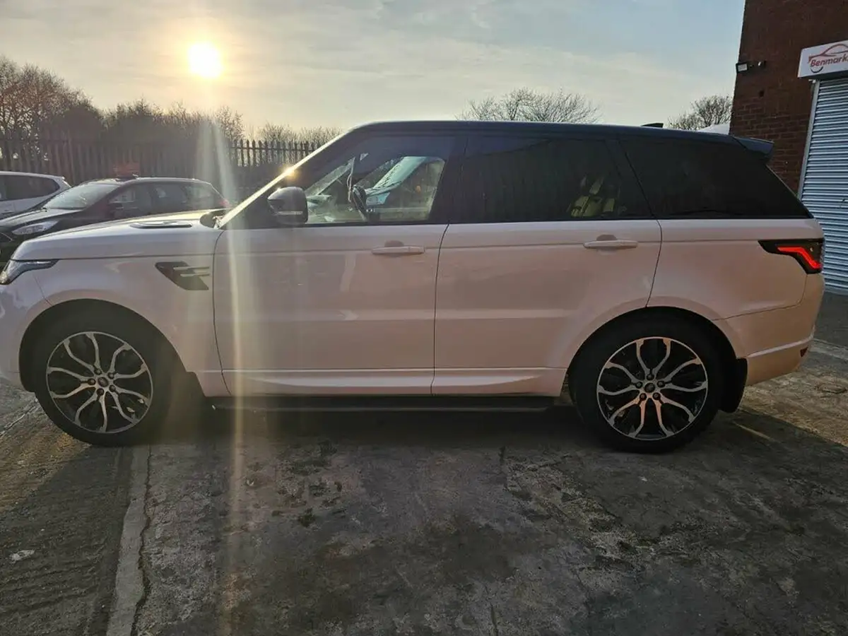 2018-land-rover-range-rover-sport-30-sd-v6-hse-sd-v6-big-15