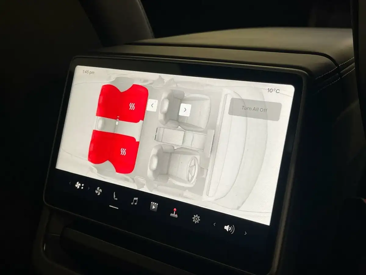 2024-tesla-model-3-e-rwd-big-48