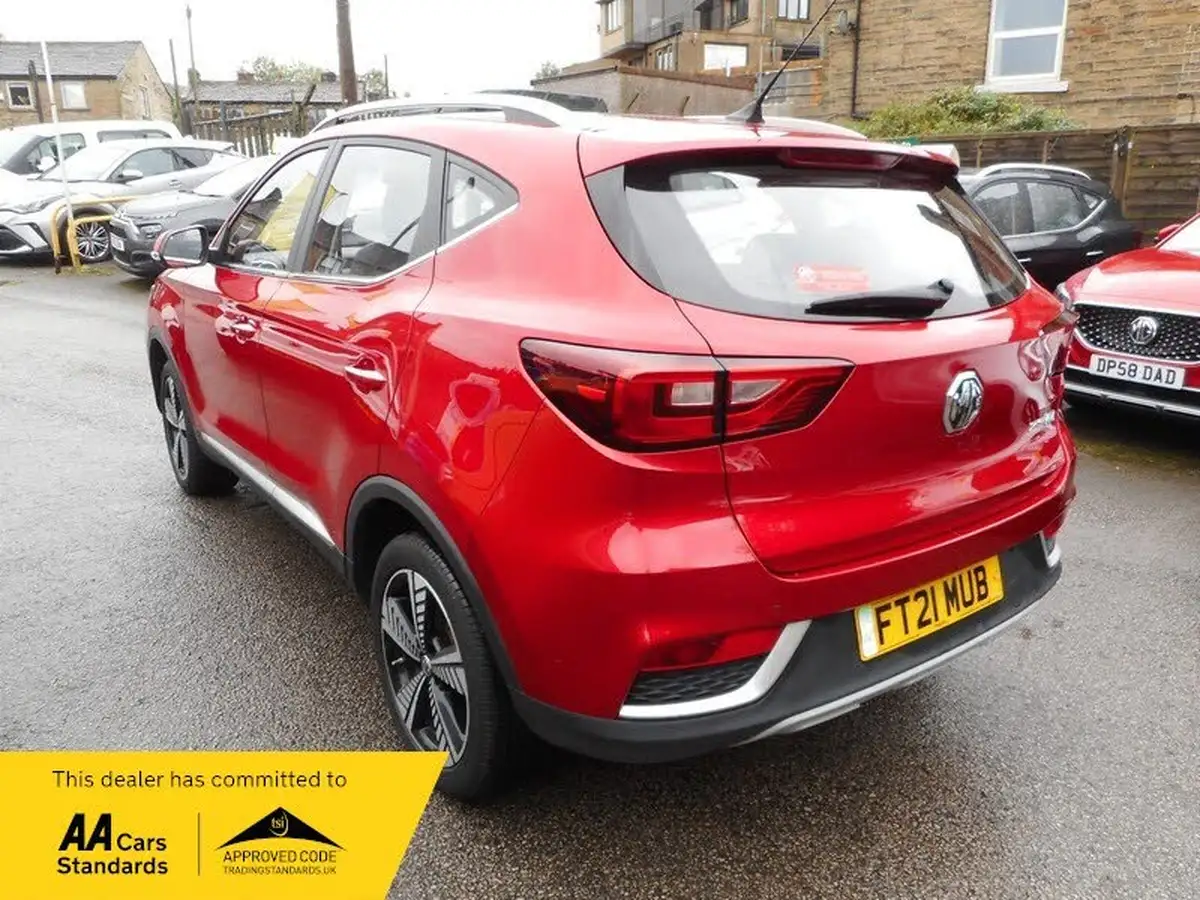 2021-mg-zs-suv-e-exclusive-ev-big-7