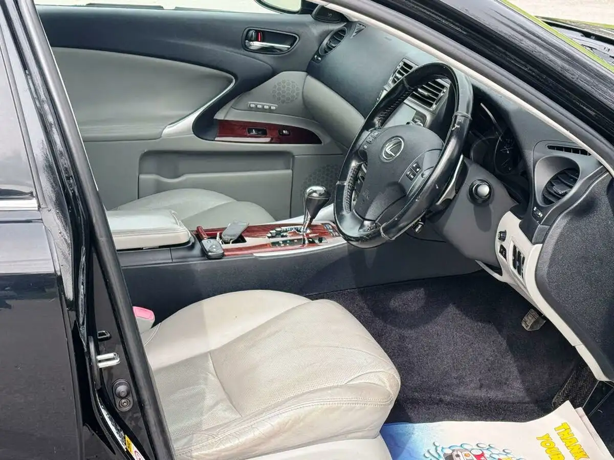 2006-lexus-is-250-25-se-l-auto-big-23