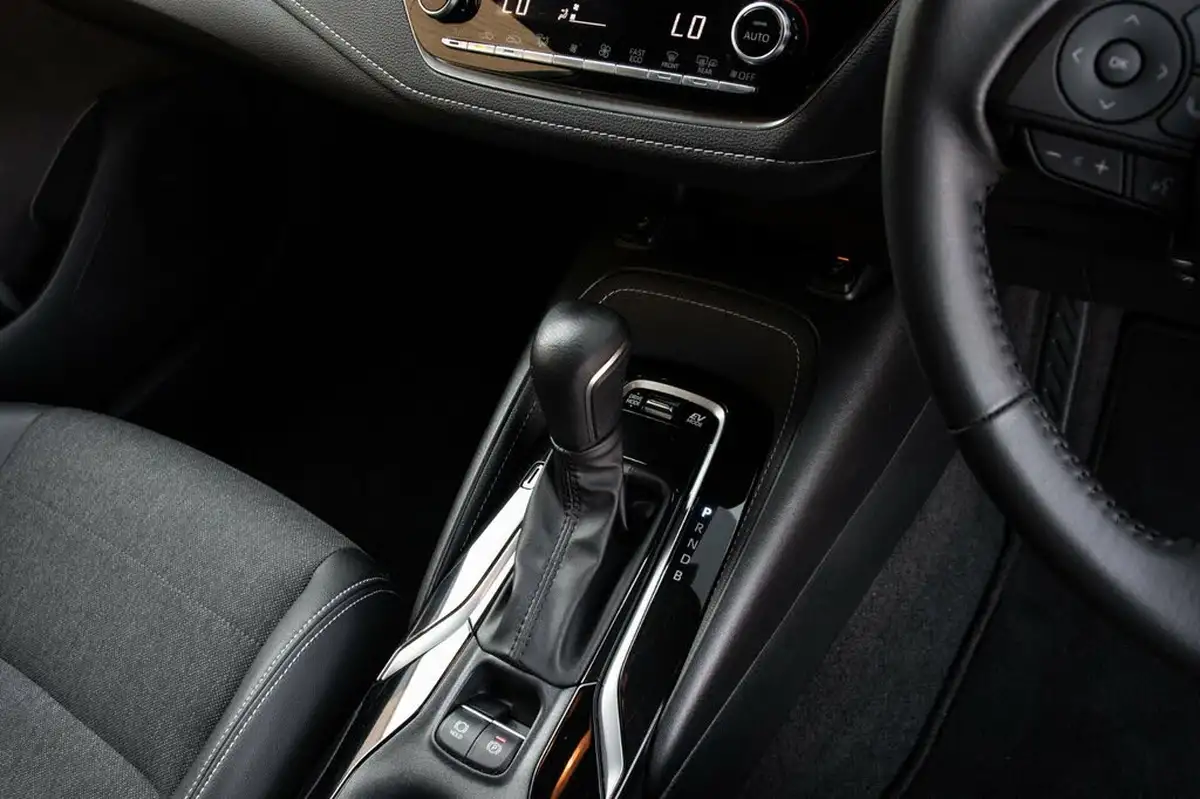 2022-toyota-corolla-18-vvt-i-design-120bhp-trk-hatchback-5d-big-30