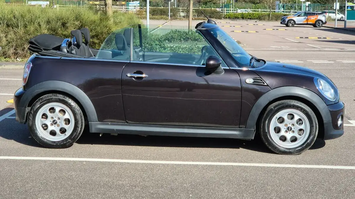 2015-mini-cooper-16-cooper-chili-auto-big-12