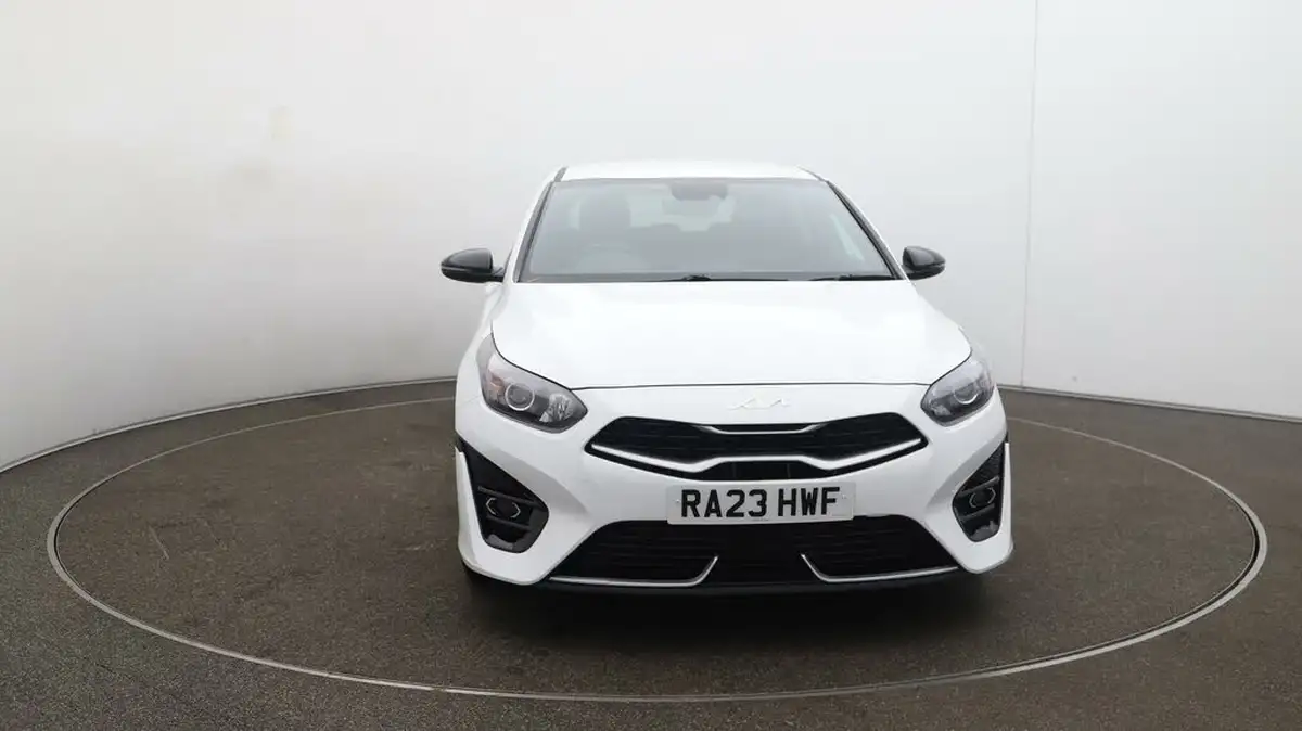 2022-kia-ceed-15-t-gdi-gt-line-big-32