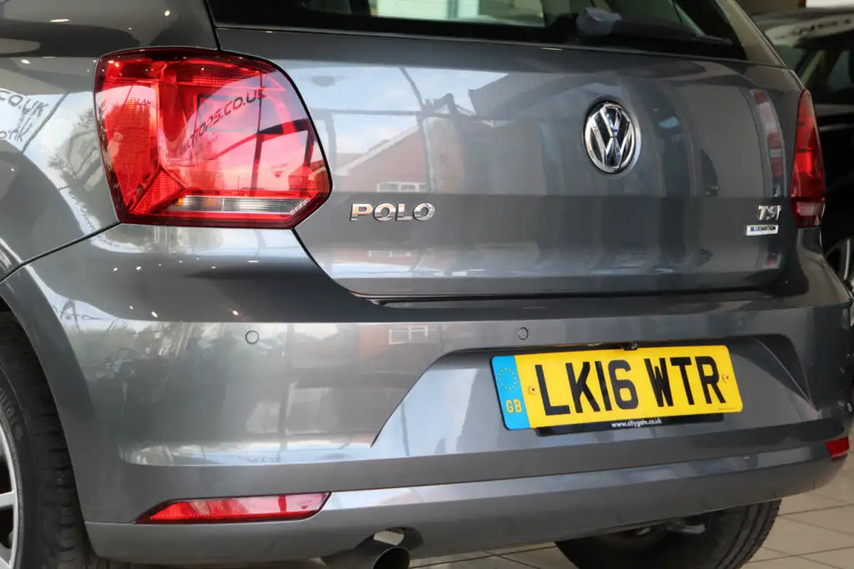 2016-volkswagen-polo-12-tsi-se-5d-dsg-big-75