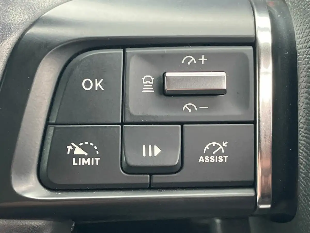 2021-citroen-c4-12-puretech-shine-plus-130ps-big-18