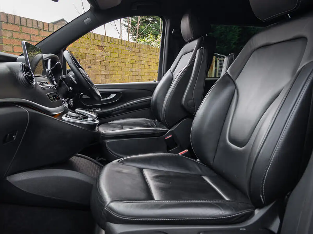 2019-mercedes-benz-v-class-20d-v300d-amg-line-long-big-4