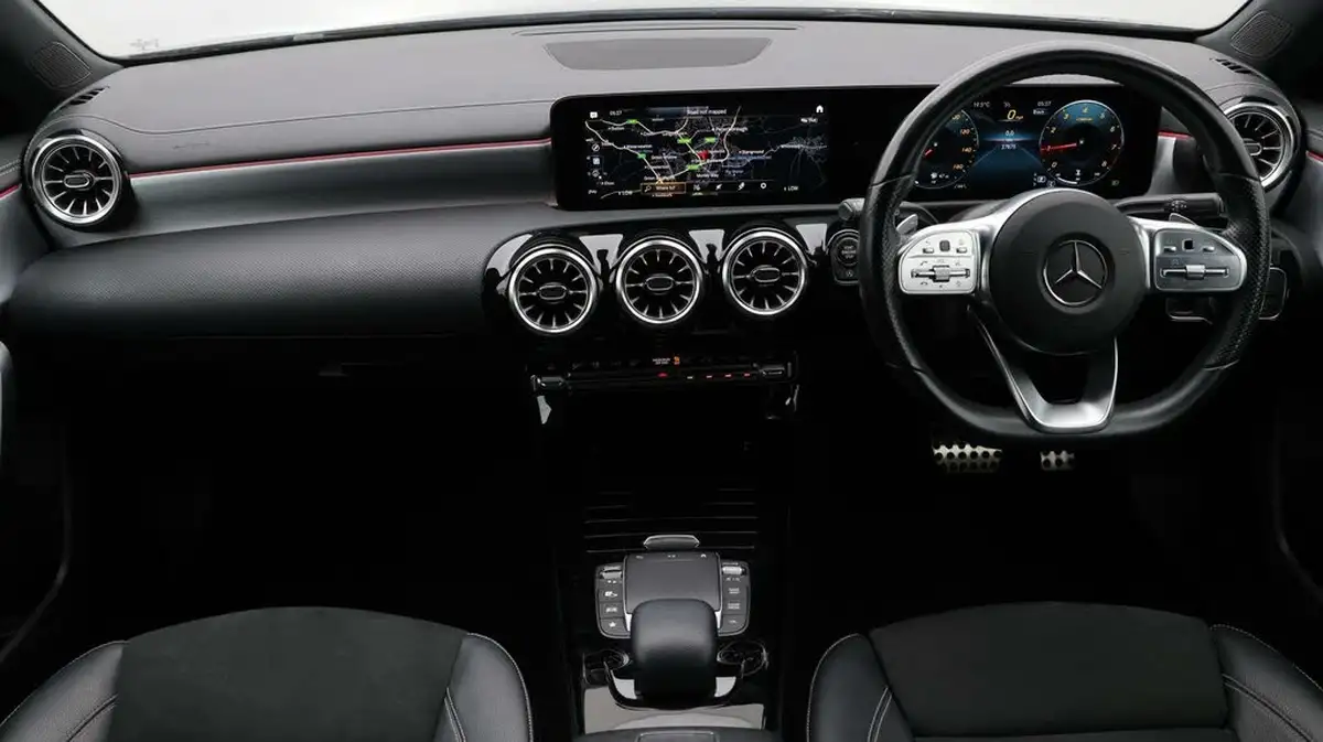 2022-mercedes-benz-a-class-13-a200-amg-line-premium-edition-hatchback-5d-7g-dct-big-13