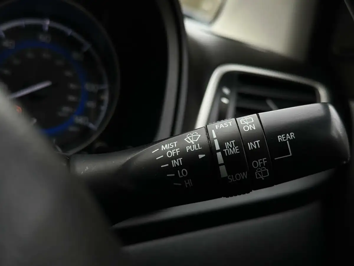 2018-suzuki-baleno-10-boosterjet-sz-t-big-38