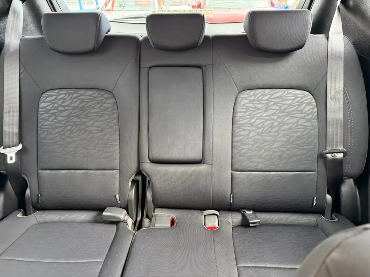 2019-hyundai-ix20-16-se-auto-big-49
