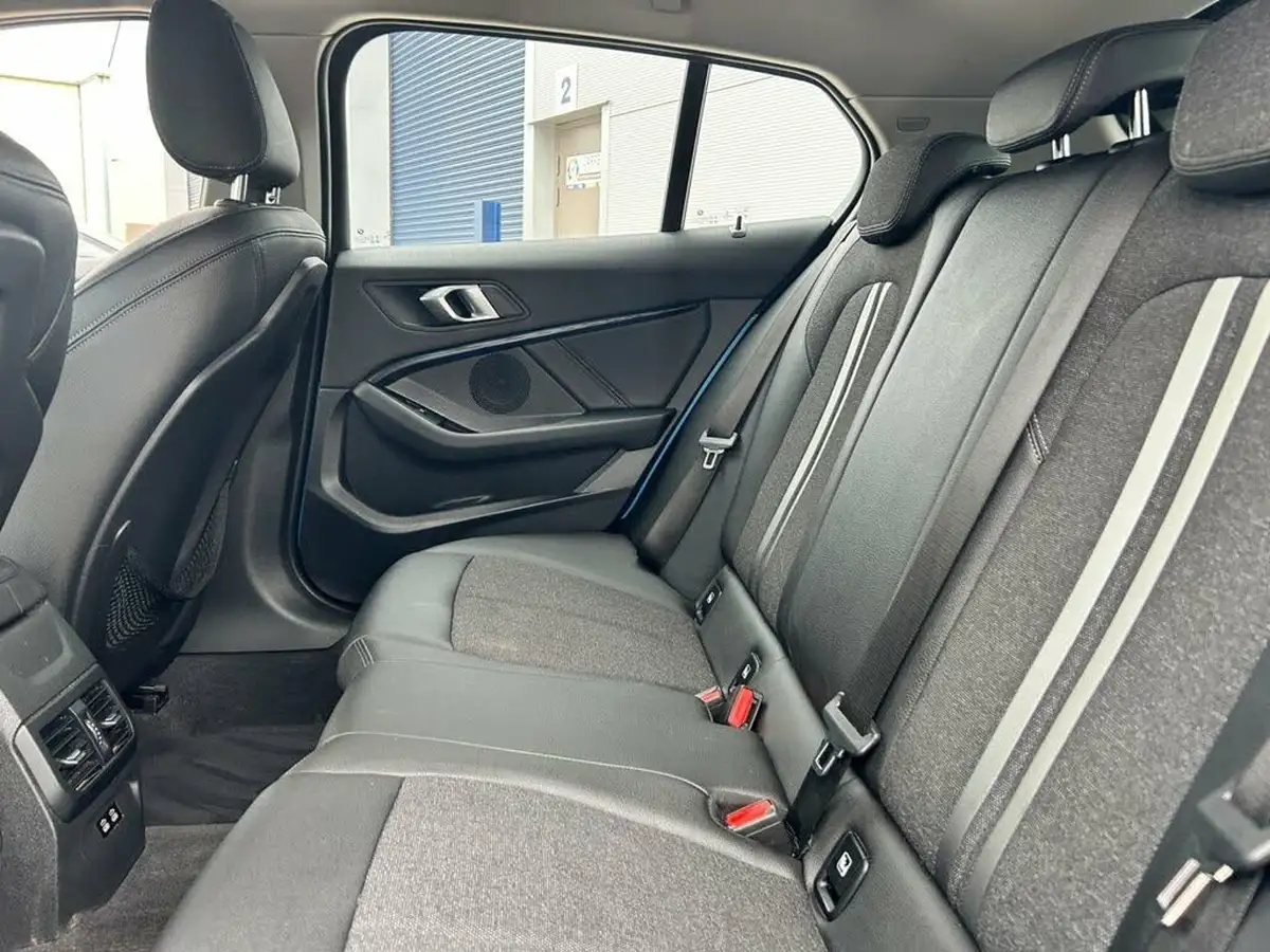 2020-bmw-1-series-15td-116d-sport-dct-big-21