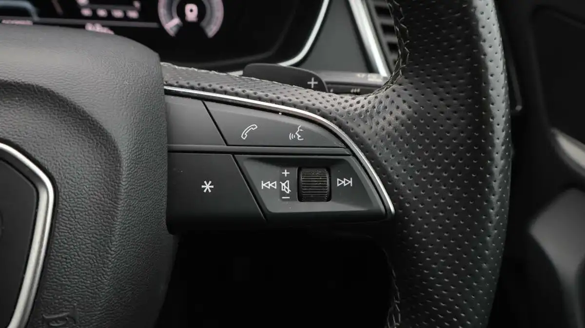 2021-audi-q5-20-50-tfsi-e-s-line-station-wagon-big-24