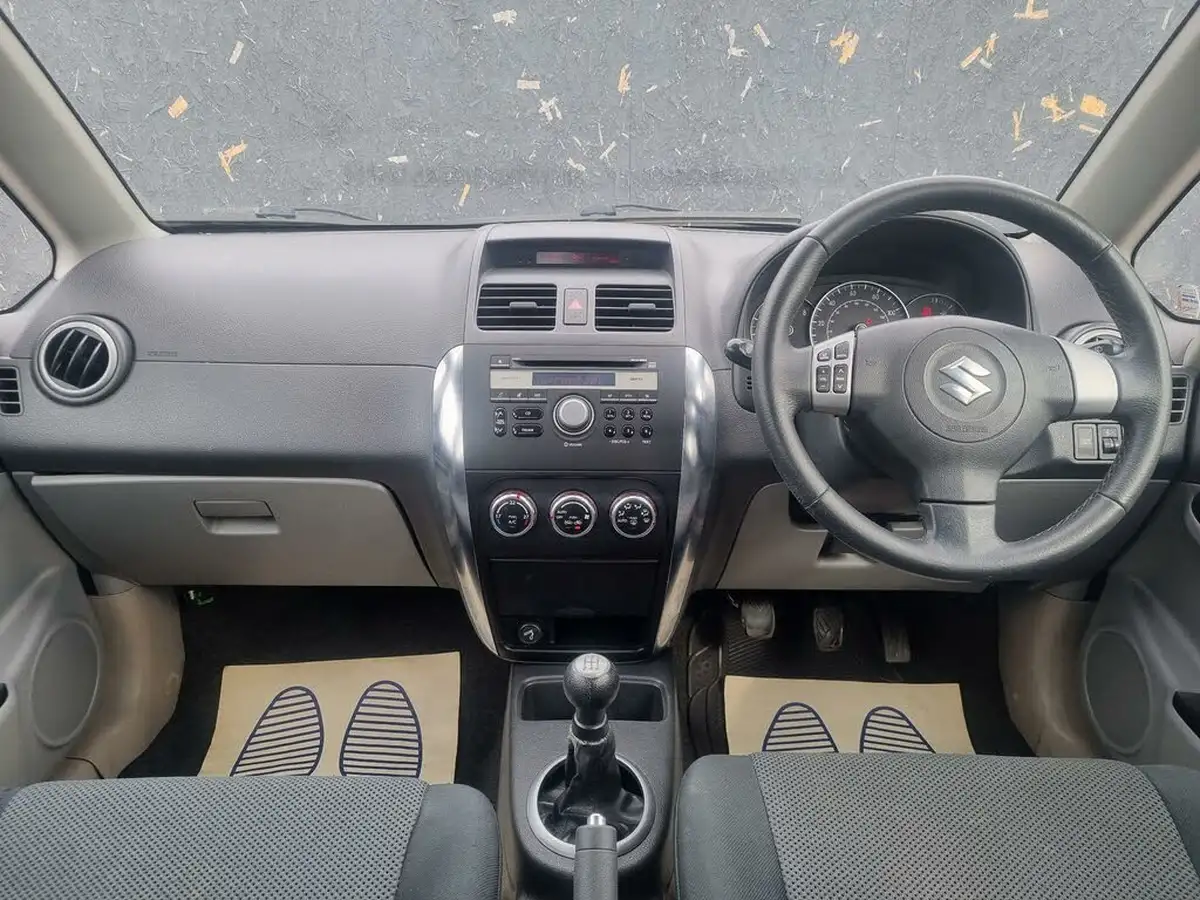 2007-suzuki-sx4-16-glx-4grip-big-39