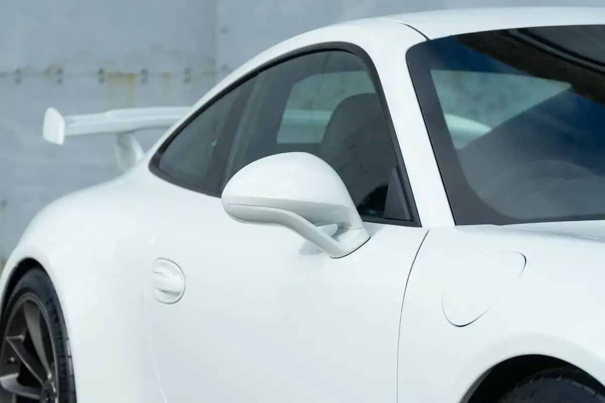 2014-porsche-911-38-gt3-big-6