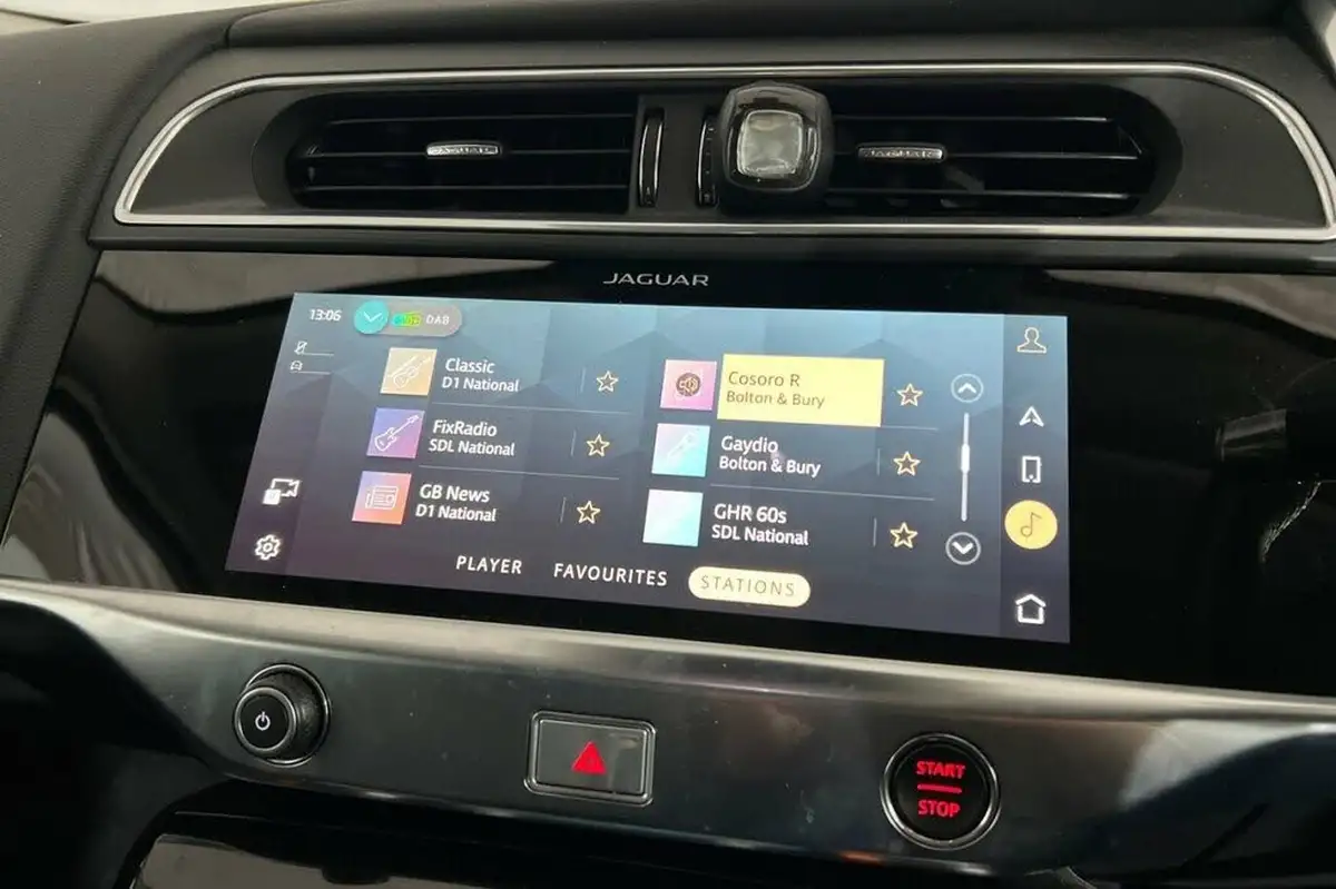 2021-jaguar-i-pace-ev400-hse-big-14