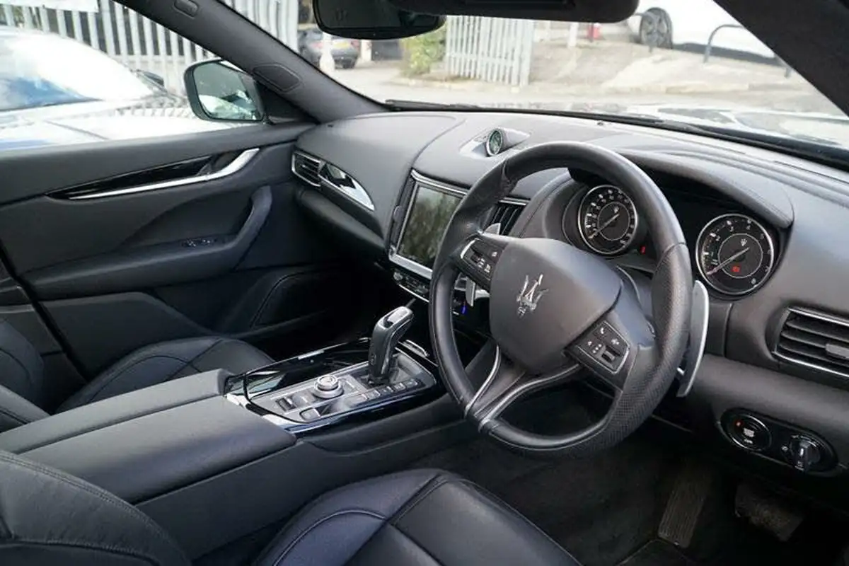 2021-maserati-levante-30-big-14