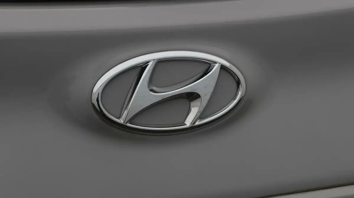 2022-hyundai-kona-16-gdi-premium-big-20