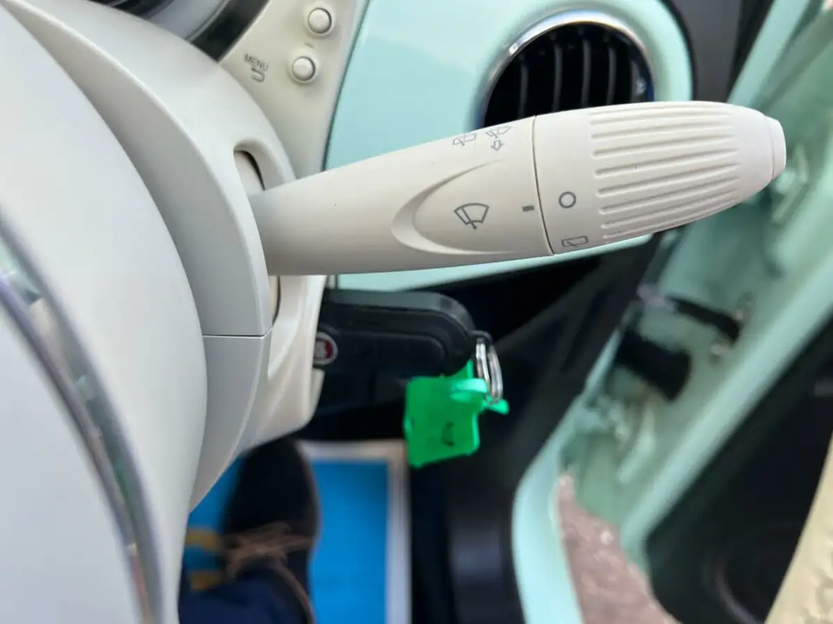 2018-fiat-500-12-lounge-big-27