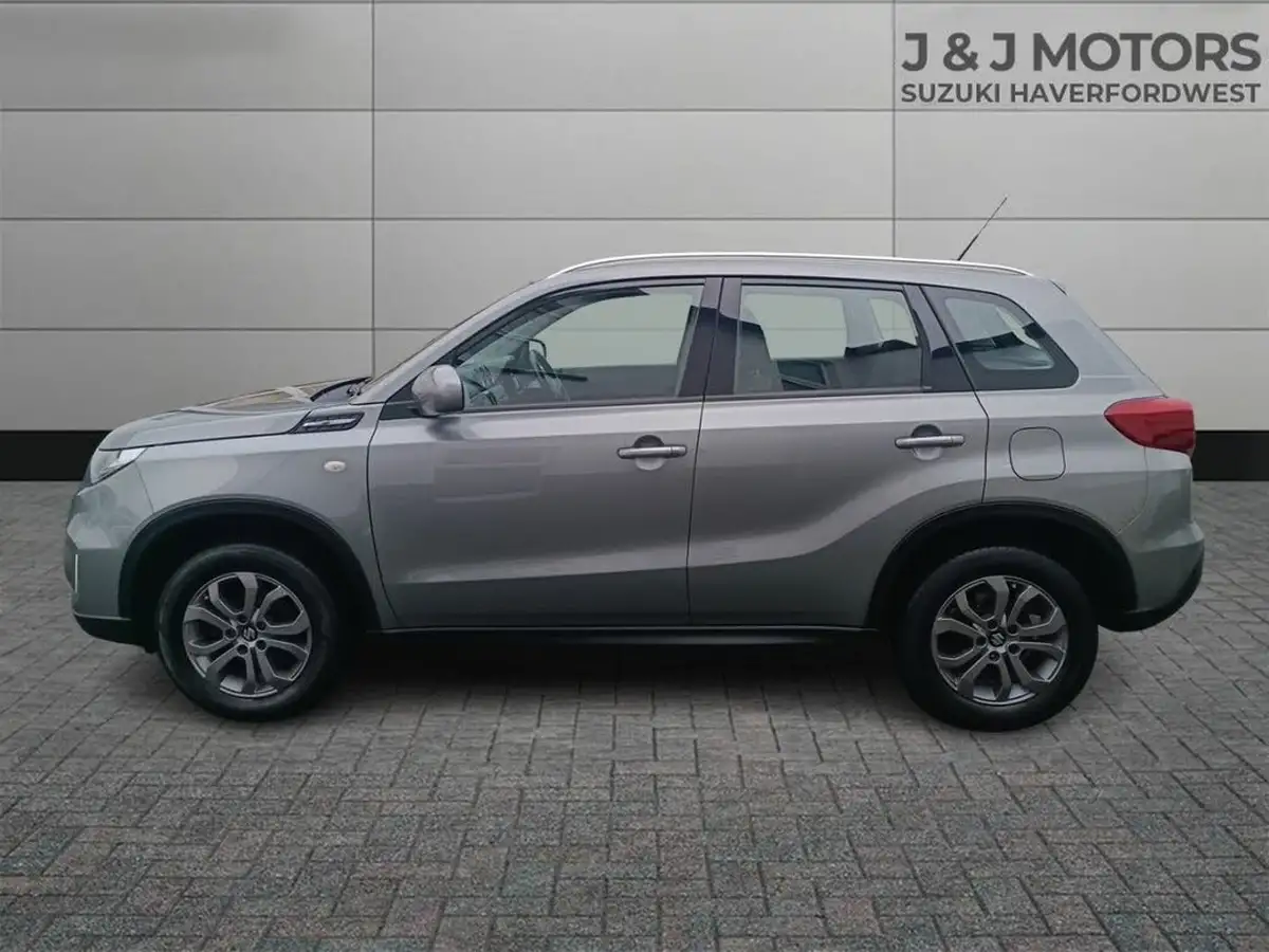 2021-suzuki-vitara-14-boosterjet-sz4-big-3