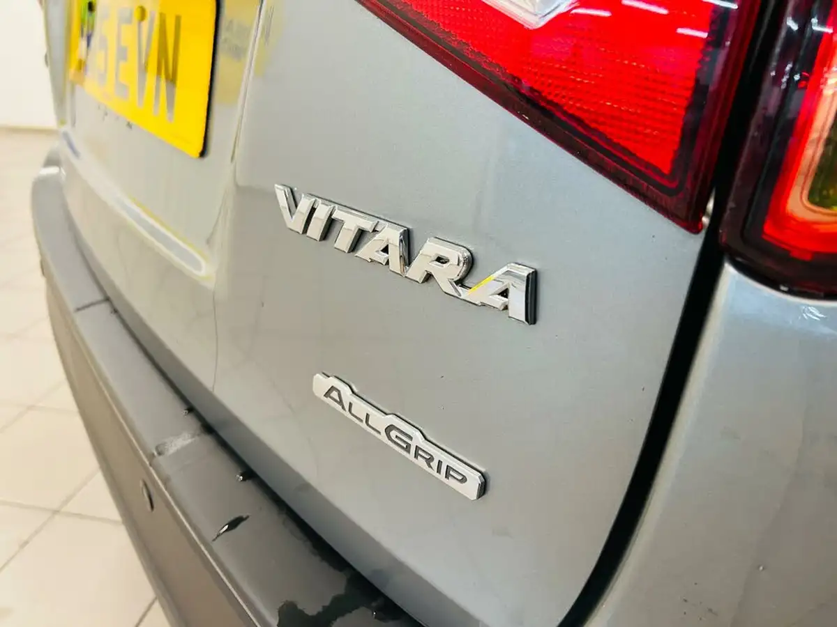 2015-suzuki-vitara-16-sz5-allgrip-big-28