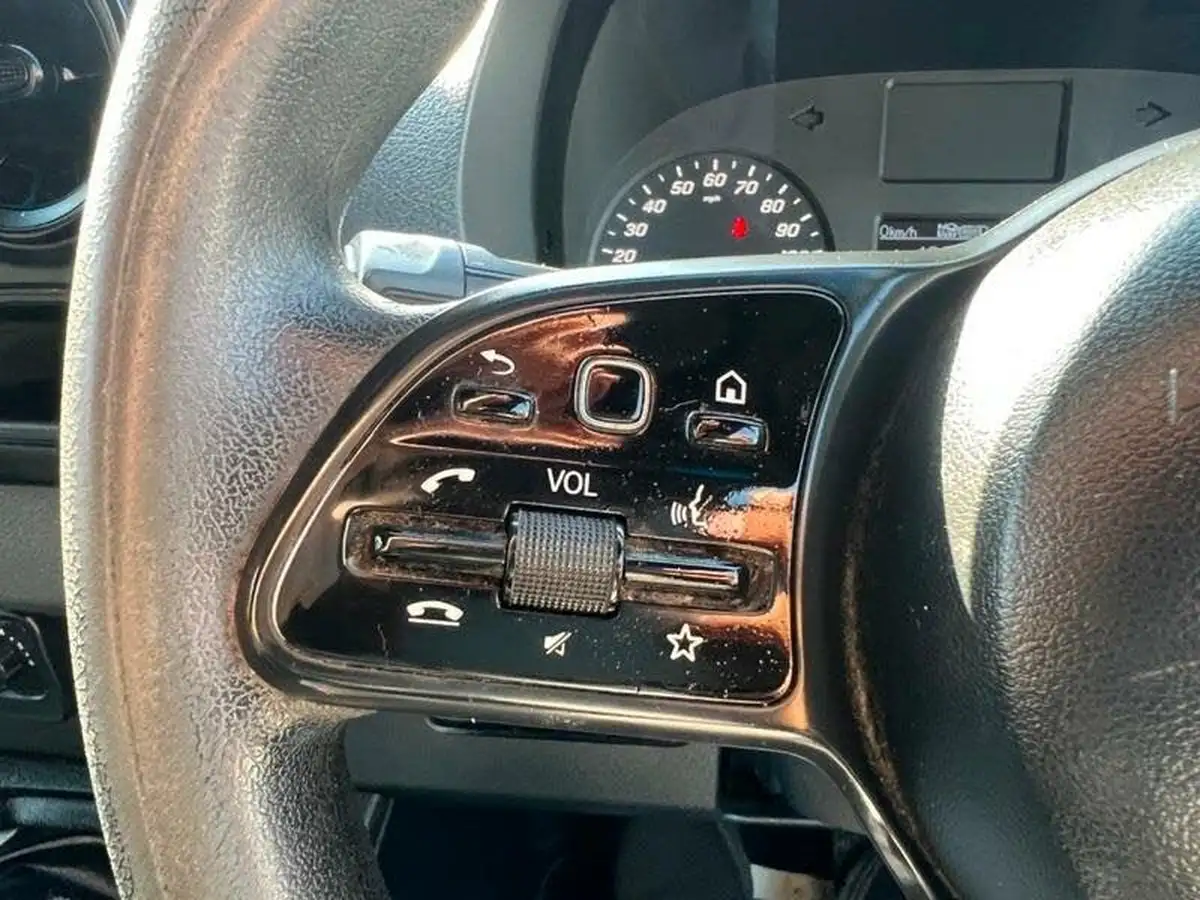 2018-mercedes-benz-sprinter-21cdi-311-l2h1-panel-van-rwd-eco-gear-360-big-25
