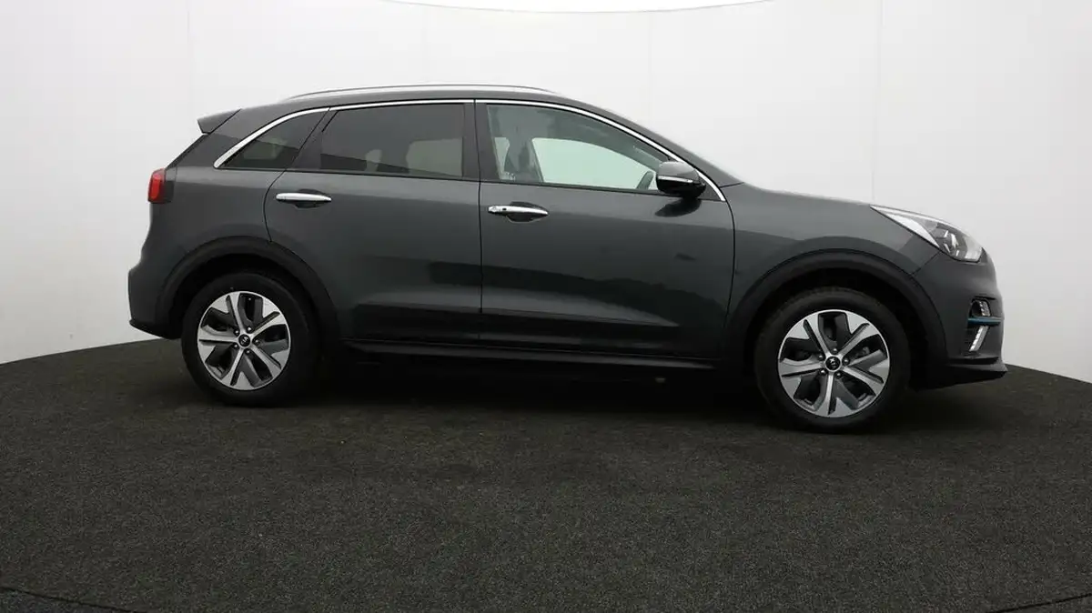 2020-kia-e-niro-ev-2-big-39